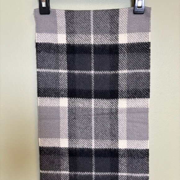 Vintage The Broadway Wool Scarf Plaid Tartan Gray Black Western Germany Academia - Picture 12 of 15